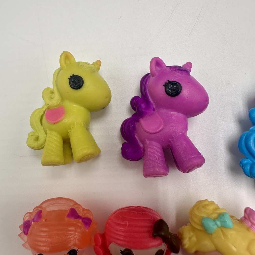 Lalaloopsy Tinies Mini Dolls & Pets Lot of 15 Figures 8 Dolls And 7 Pets - Picture 5 of 7